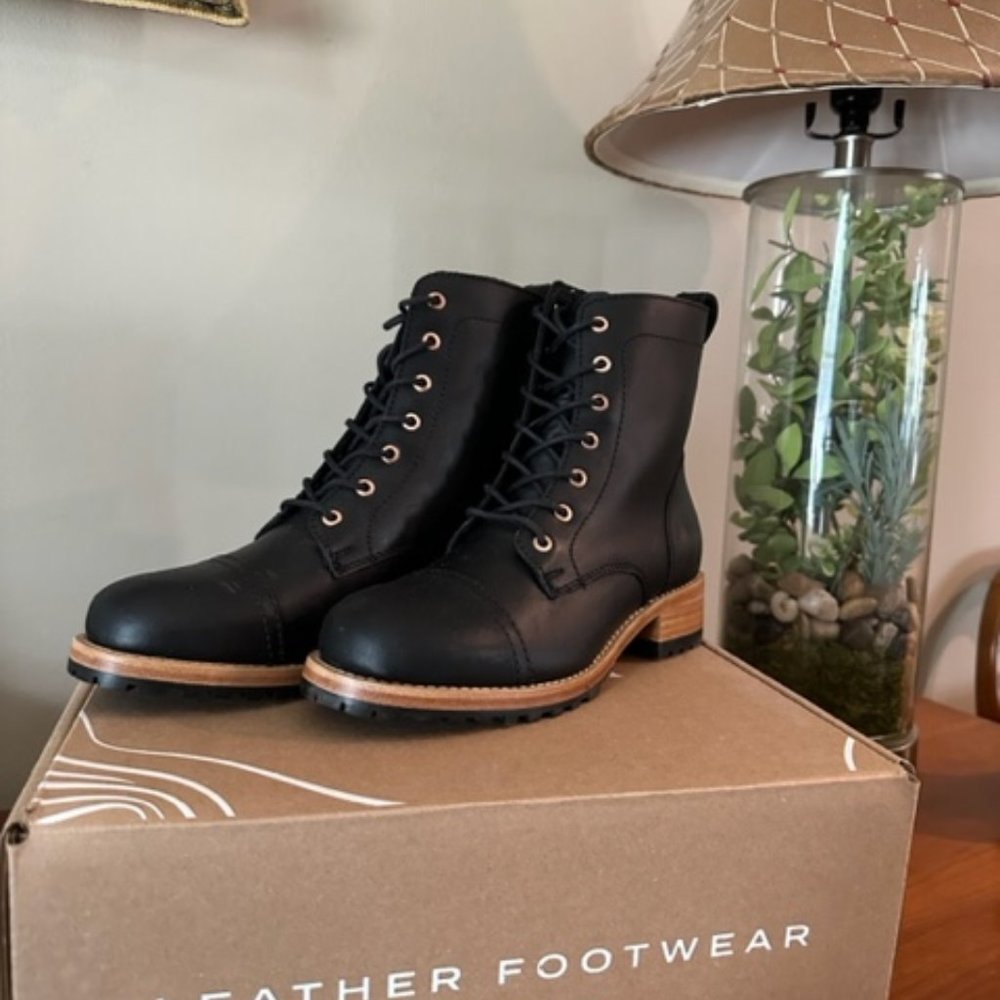 Portland Leather Patina womens lace up boots 7.5